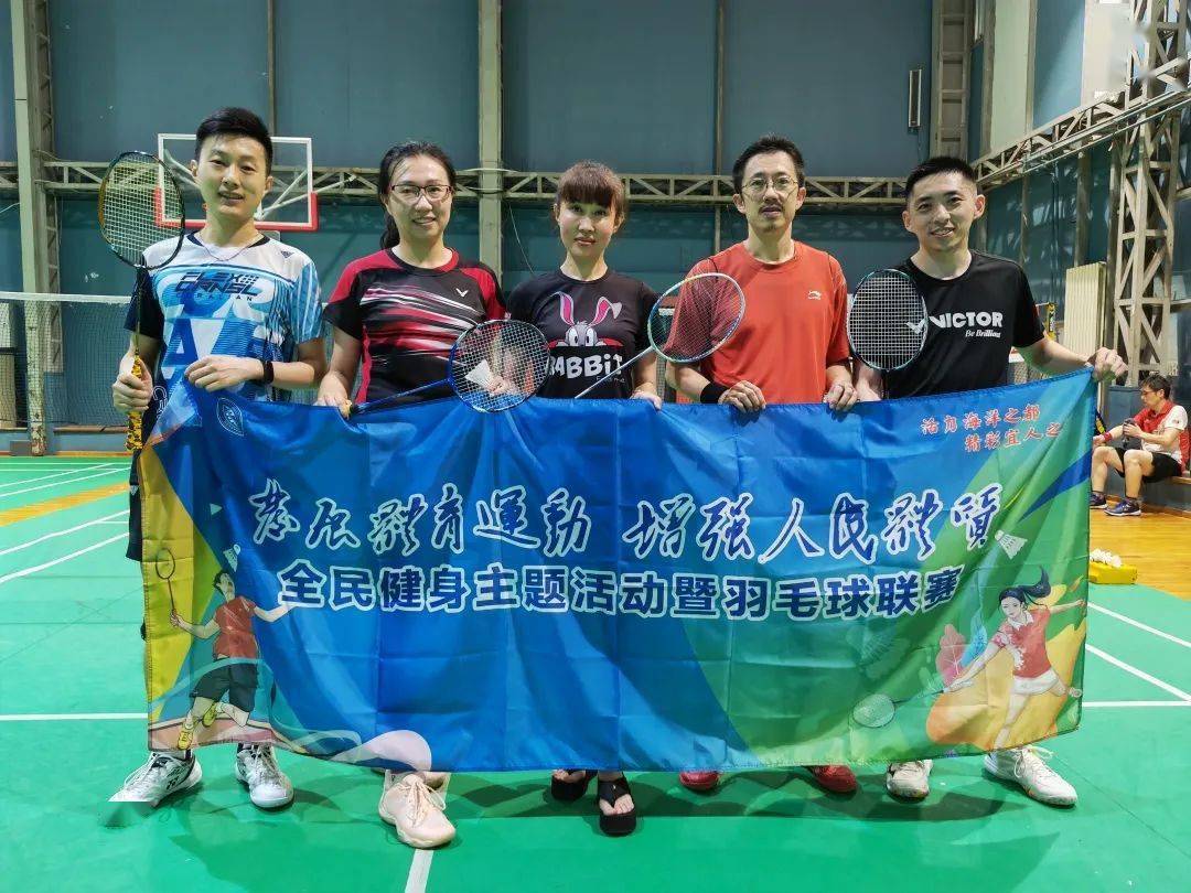 关于紧张战局紧扣悬念，球员斗志昂扬的信息