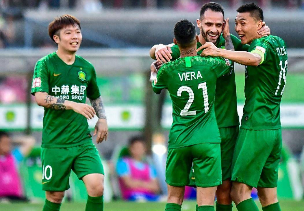 国安传射建功，海港新星横空出世，场边球探频频记笔记