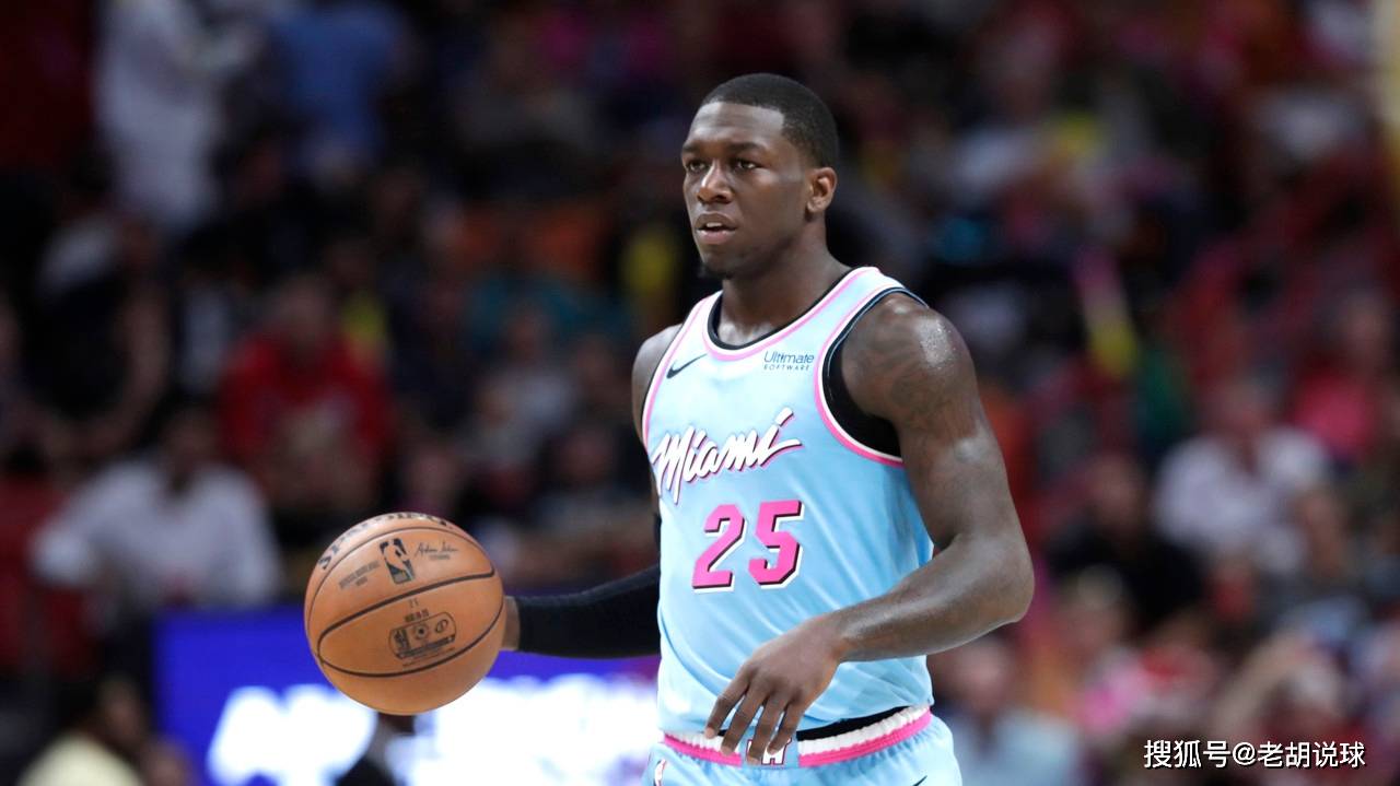  詹姆斯新星问鼎冠军表现惊艳，FPX未来可期！